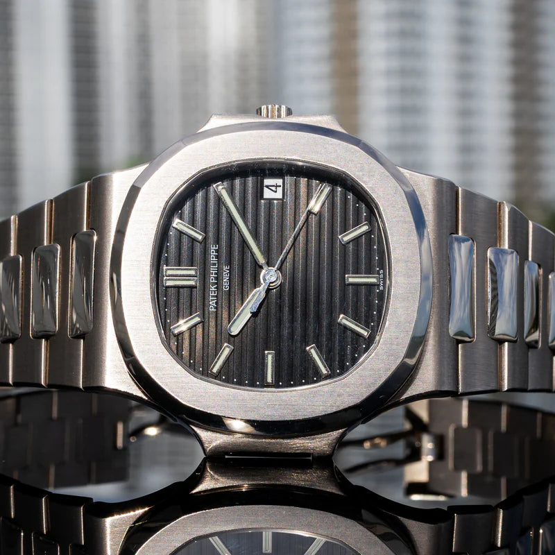Patek Philippe – Elegant Black Dial