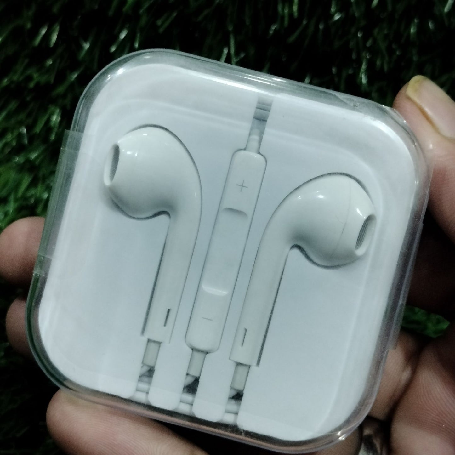 Classic Wired Earphones – Mic + Volume Control + Case