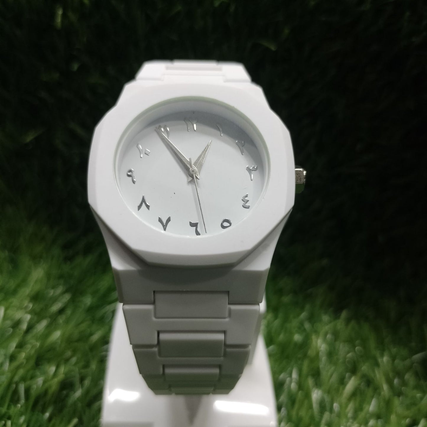 Fiber Aura Unisex Wrist Watch — White & Black, Elegant Design