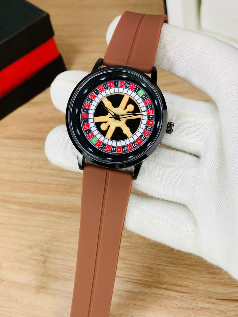 Heyri Rotatory Casino Dial Watch for Men – Magnetic Lock & Silicone Strap (4 Colors)