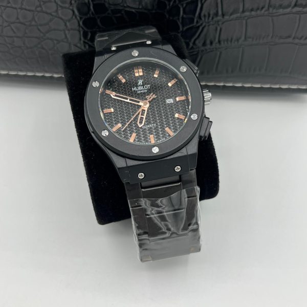 Hublot Classic Style – Black Quartz Watch with Rose Gold Accents