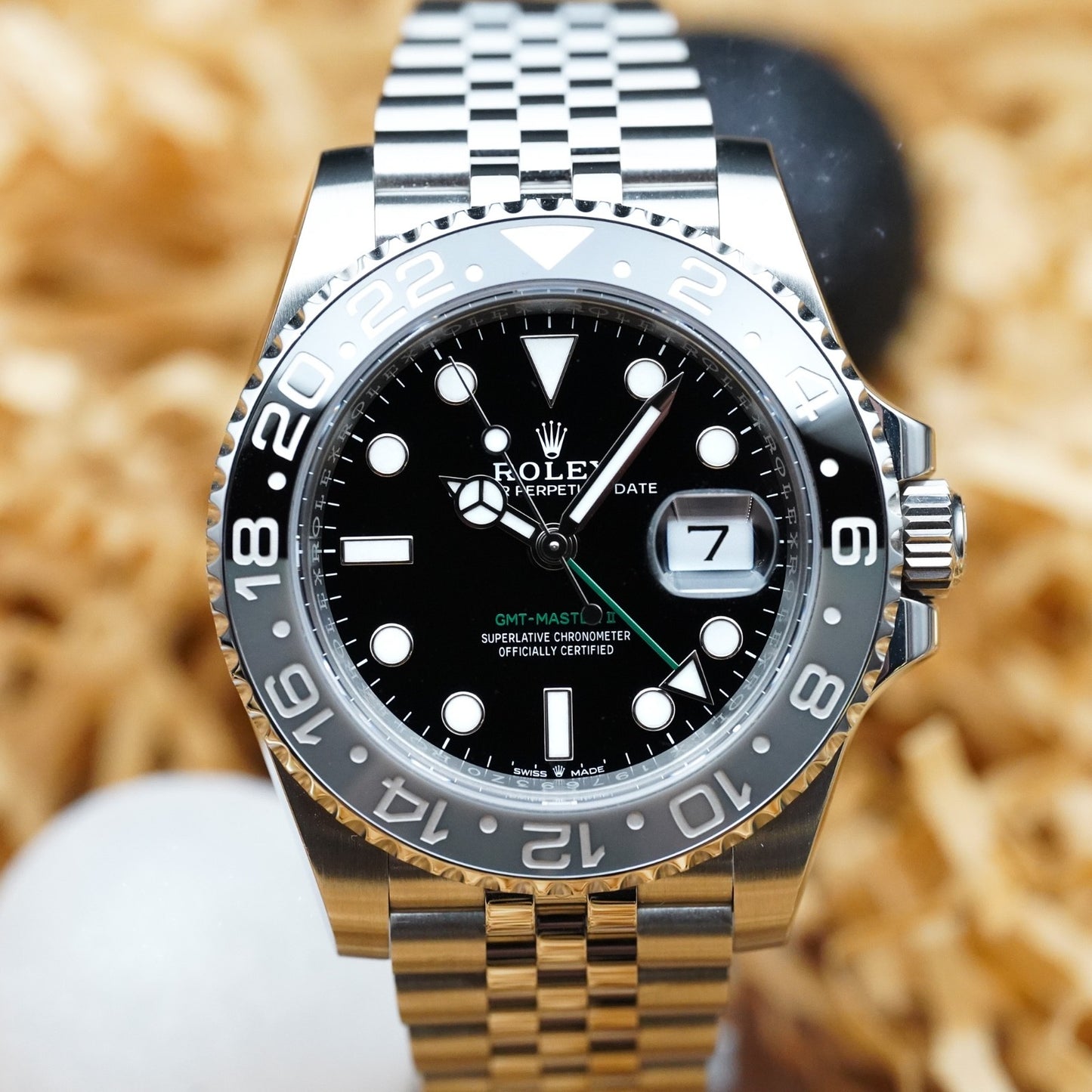 GMT-Master II Style Replica Watch – Grey & Black Bezel, Black Dial, Jubilee Bracelet 40mm | storeapna